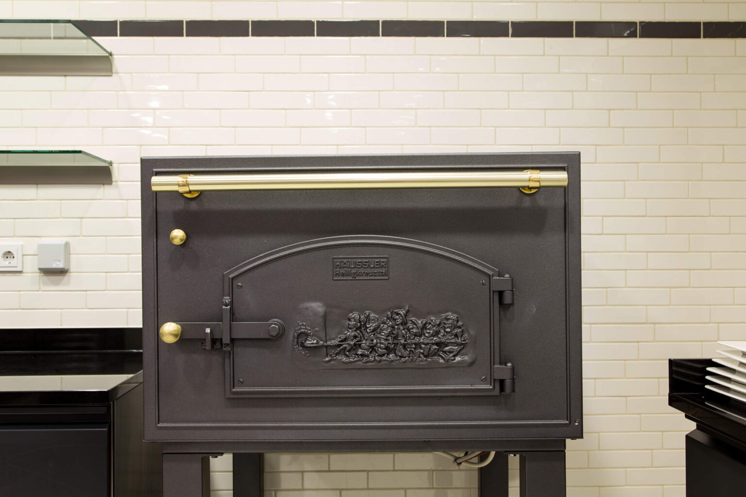 Ofen im Chalet Lech von FHE GASTRO